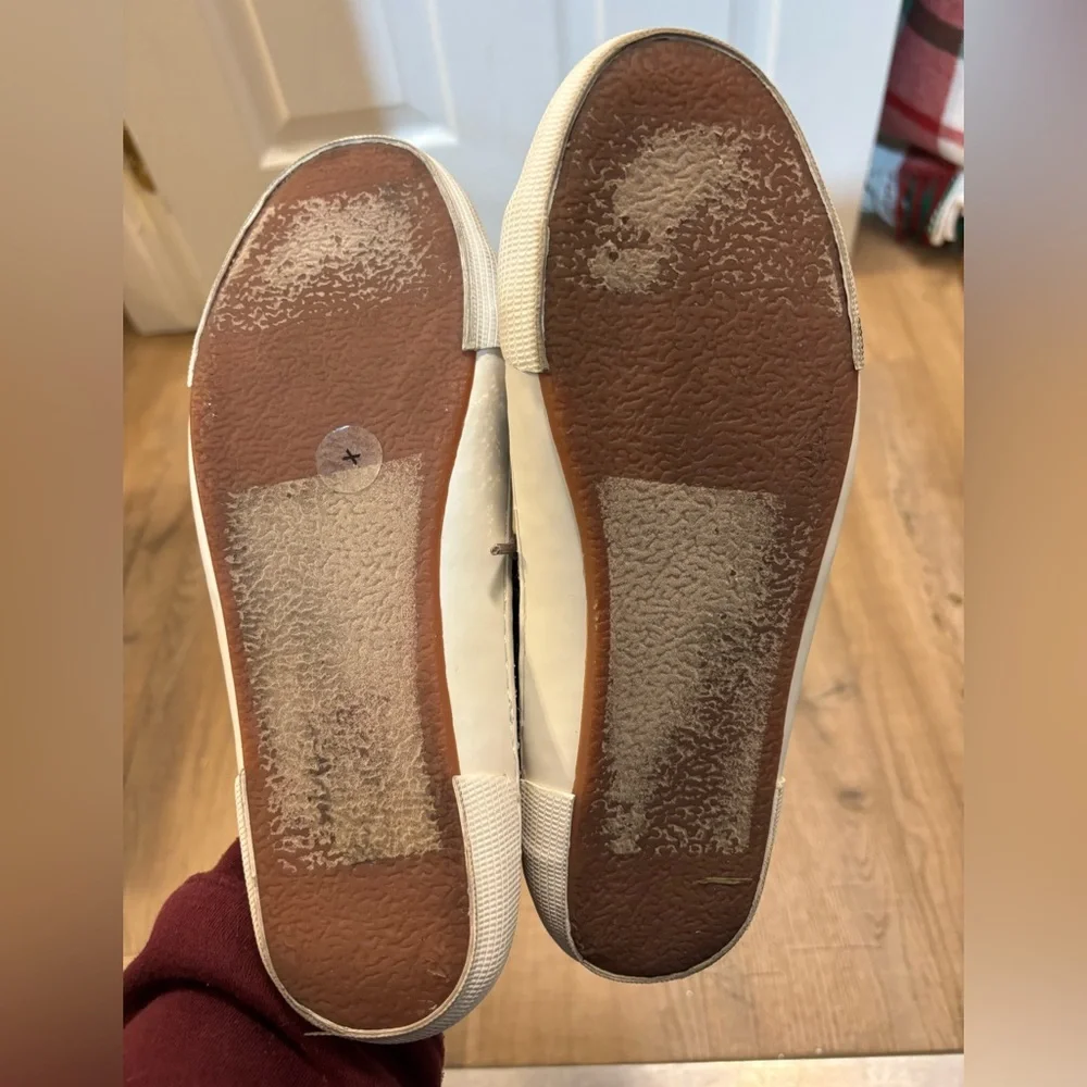 Old Navy Glitter Sneakers - Picture 5 of 6